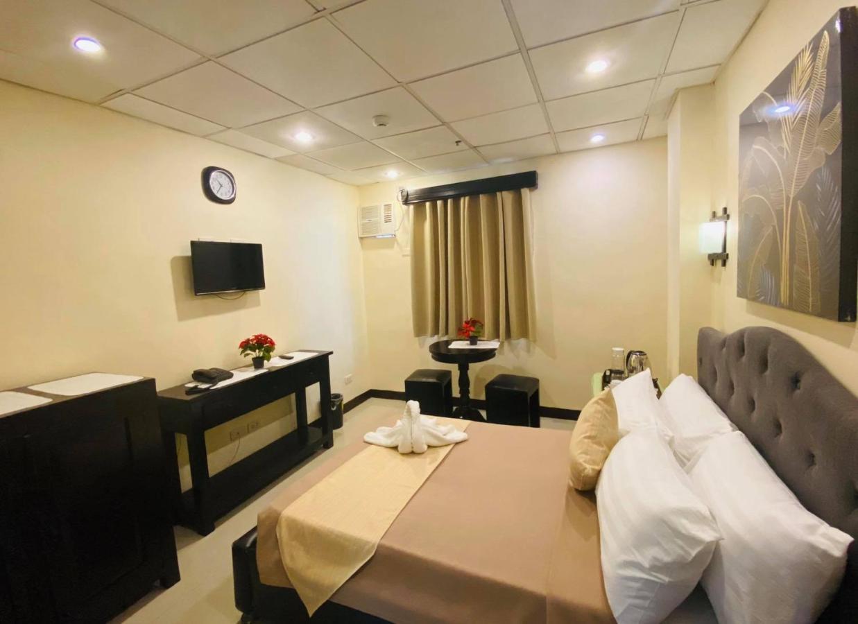 Amax Inn Makati Makati City Extérieur photo