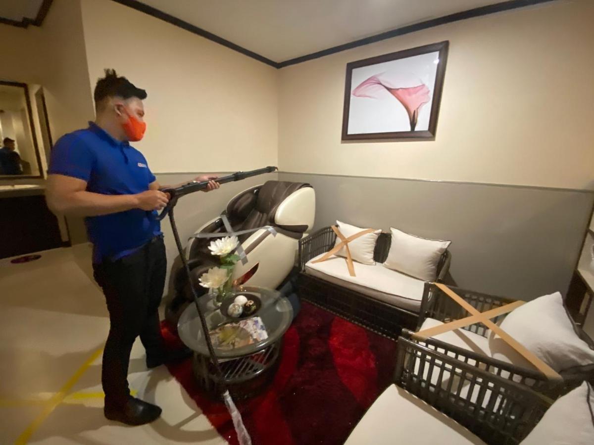 Amax Inn Makati Makati City Extérieur photo