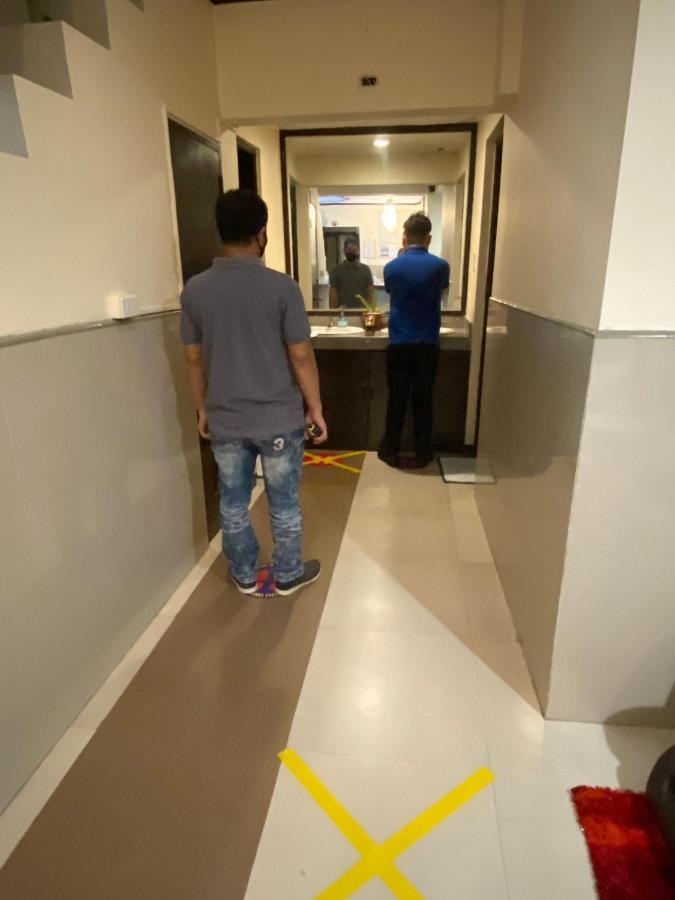 Amax Inn Makati Makati City Extérieur photo