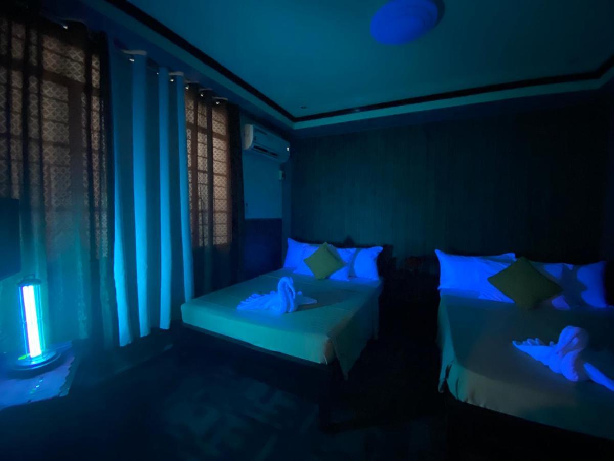 Amax Inn Makati Makati City Extérieur photo