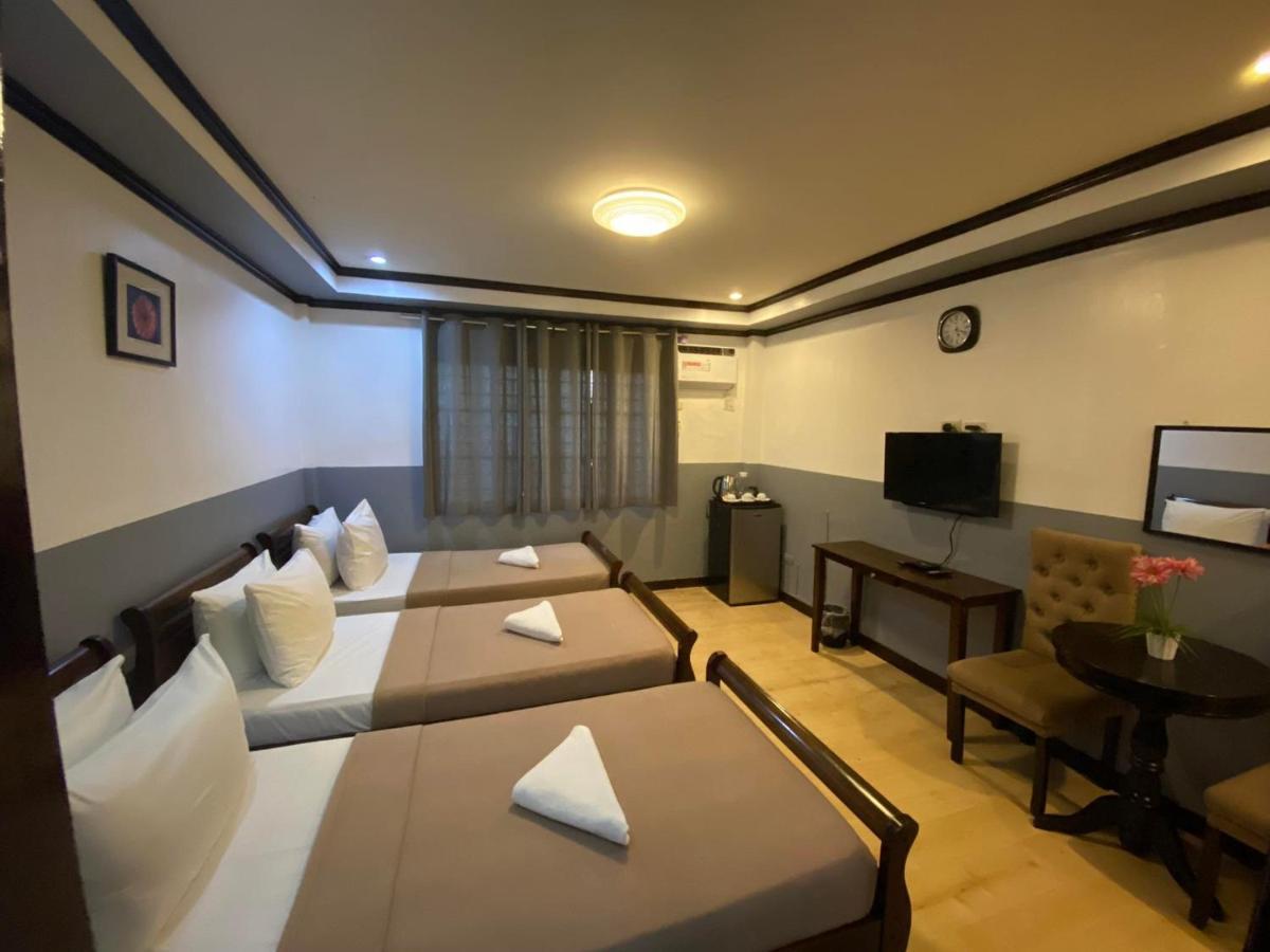 Amax Inn Makati Makati City Extérieur photo