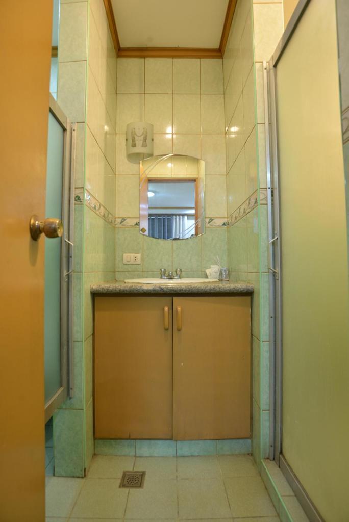 Amax Inn Makati Makati City Extérieur photo