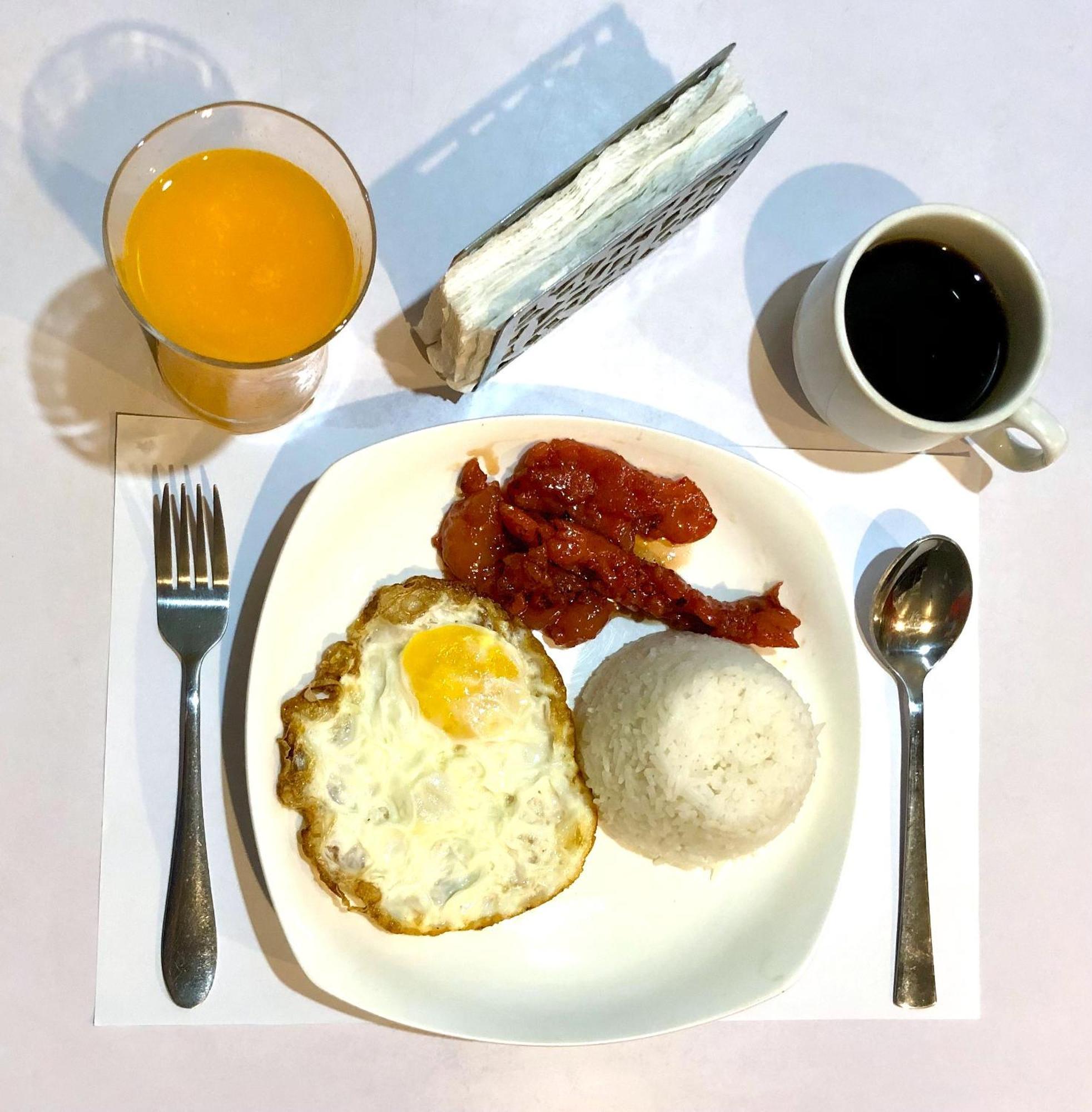 Amax Inn Makati Makati City Extérieur photo